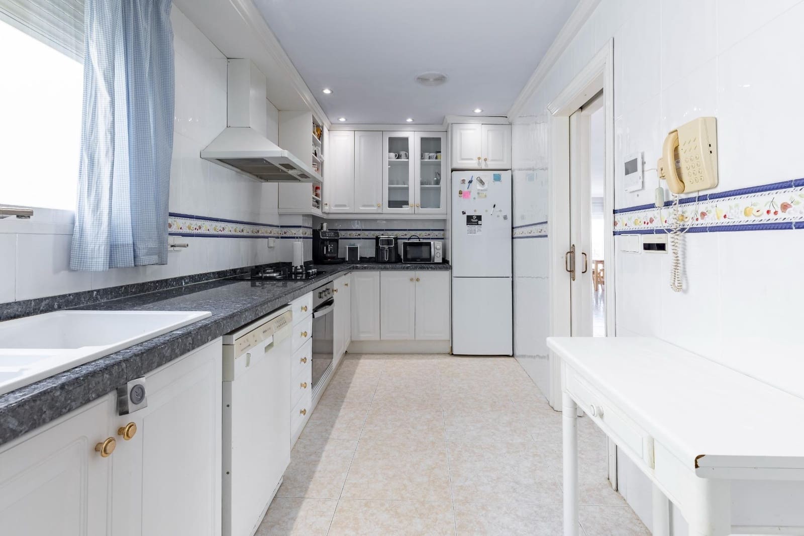 3 bedroom Flat for sale in Chilches - € 240,000 (Ref: 9396292)