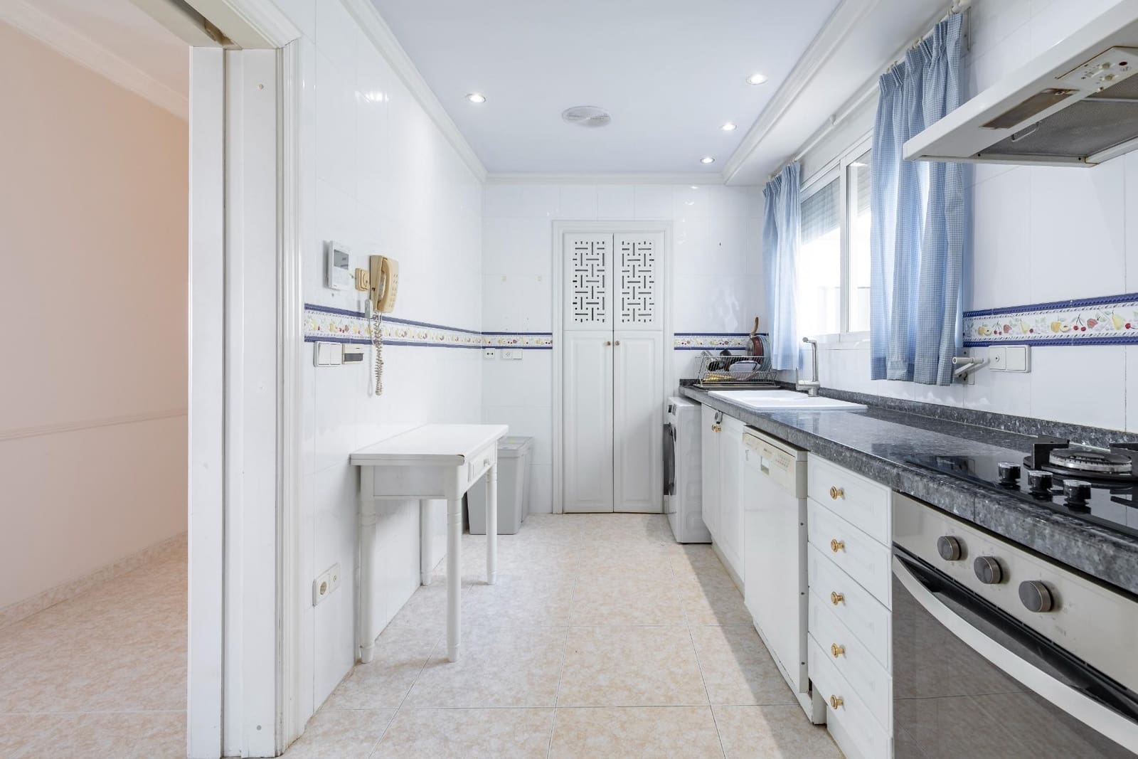 3 bedroom Flat for sale in Chilches - € 240,000 (Ref: 9396292)