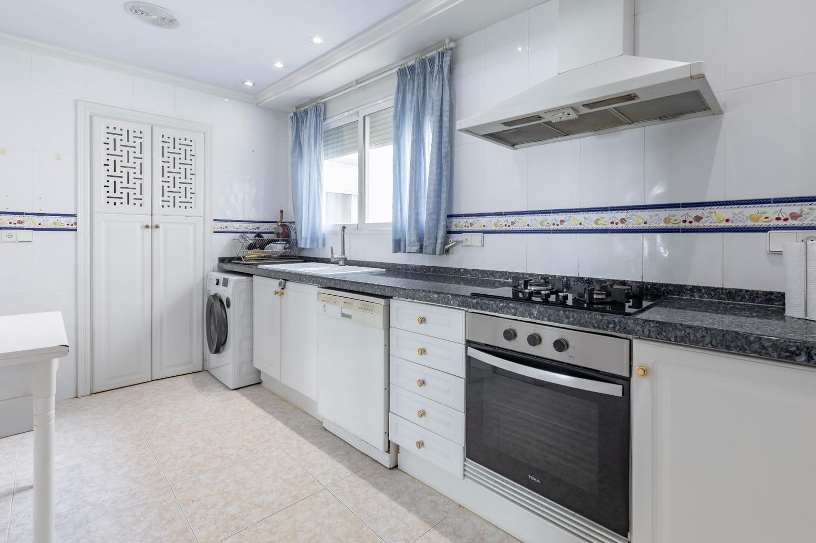 3 bedroom Flat for sale in Chilches - € 240,000 (Ref: 9396292)