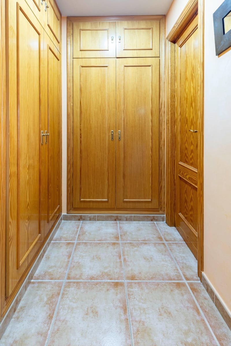 5 soveværelse Rækkehus til salg i San Antonio de Benageber med garage - € 342.000 (Ref: 9406652)