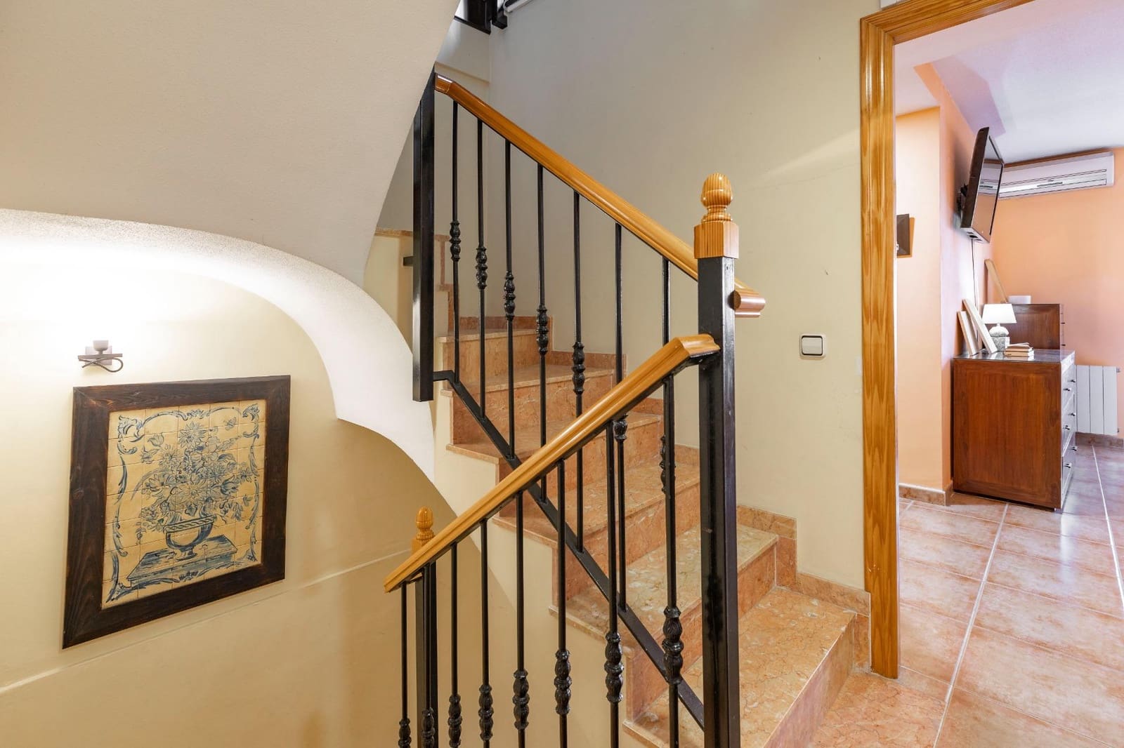 5 soveværelse Rækkehus til salg i San Antonio de Benageber med garage - € 342.000 (Ref: 9406652)