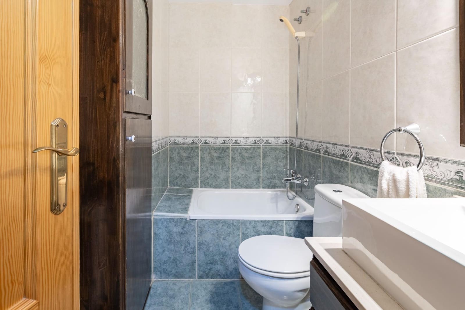 5 soveværelse Rækkehus til salg i San Antonio de Benageber med garage - € 342.000 (Ref: 9406652)