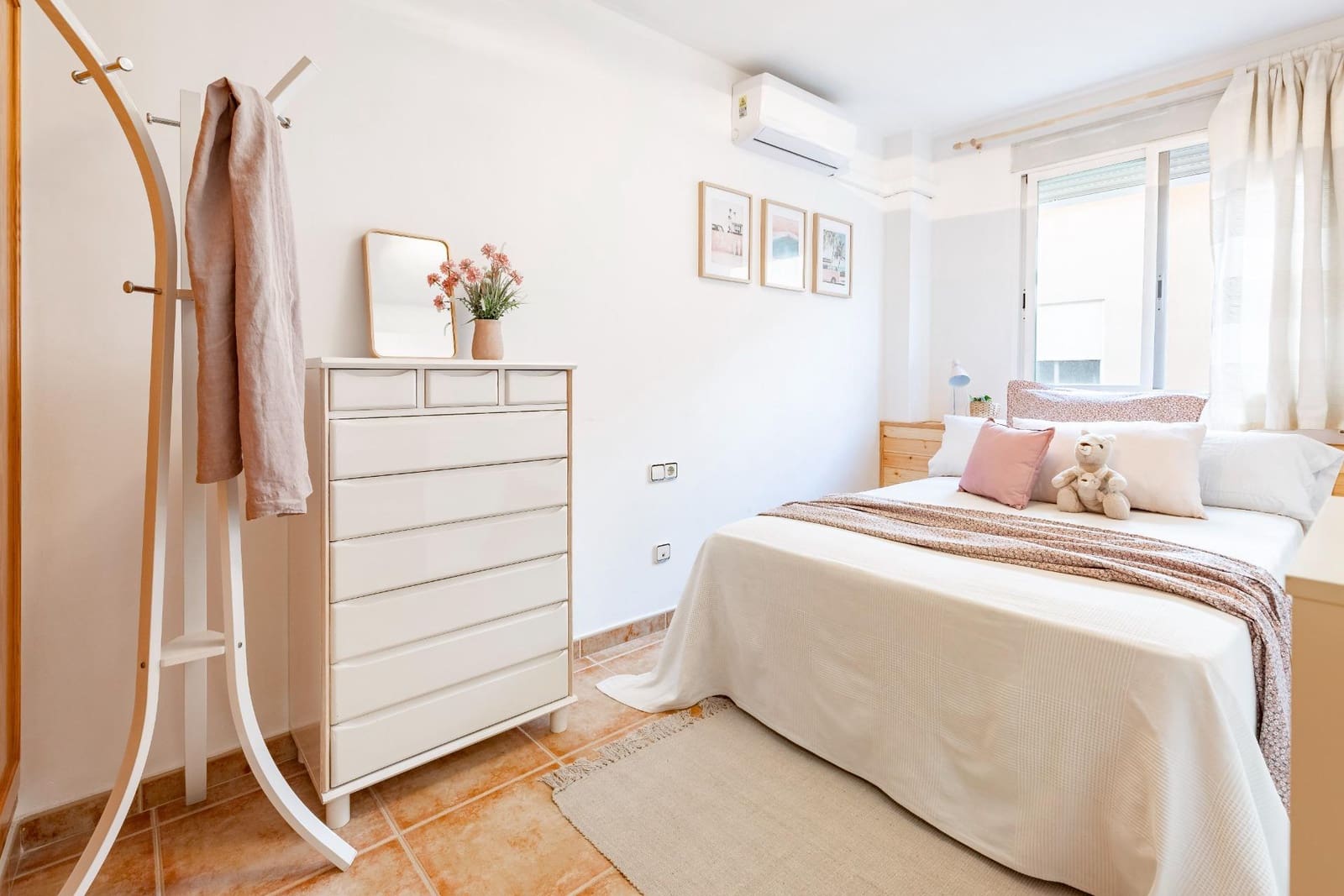 5 soveværelse Rækkehus til salg i San Antonio de Benageber med garage - € 342.000 (Ref: 9406652)