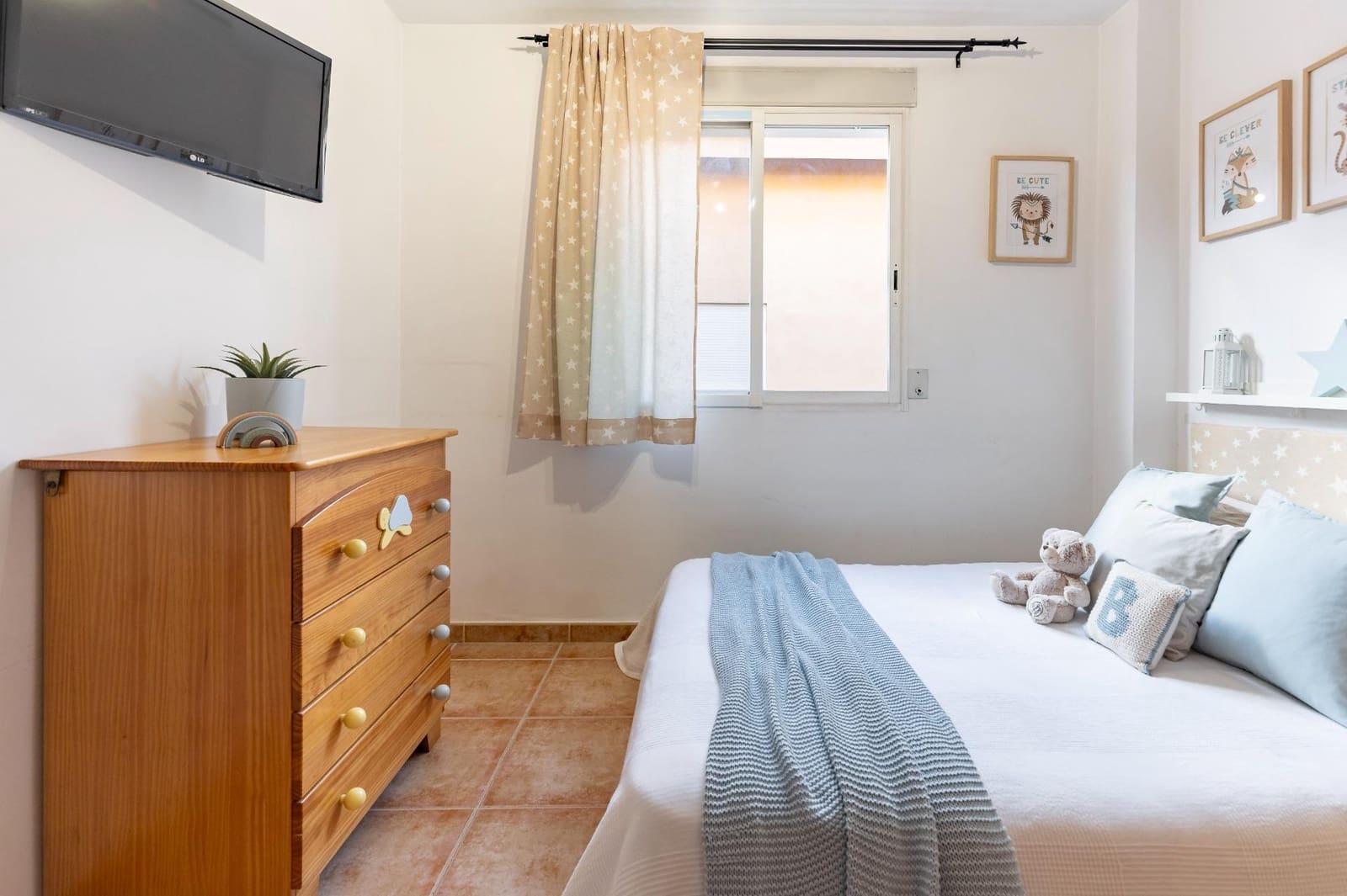 5 soveværelse Rækkehus til salg i San Antonio de Benageber med garage - € 342.000 (Ref: 9406652)