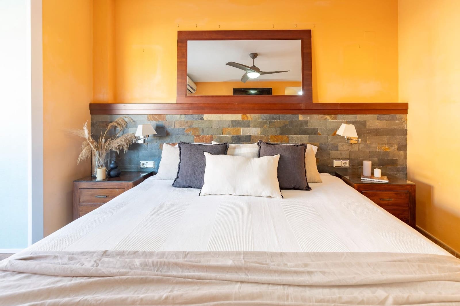 5 soveværelse Rækkehus til salg i San Antonio de Benageber med garage - € 342.000 (Ref: 9406652)