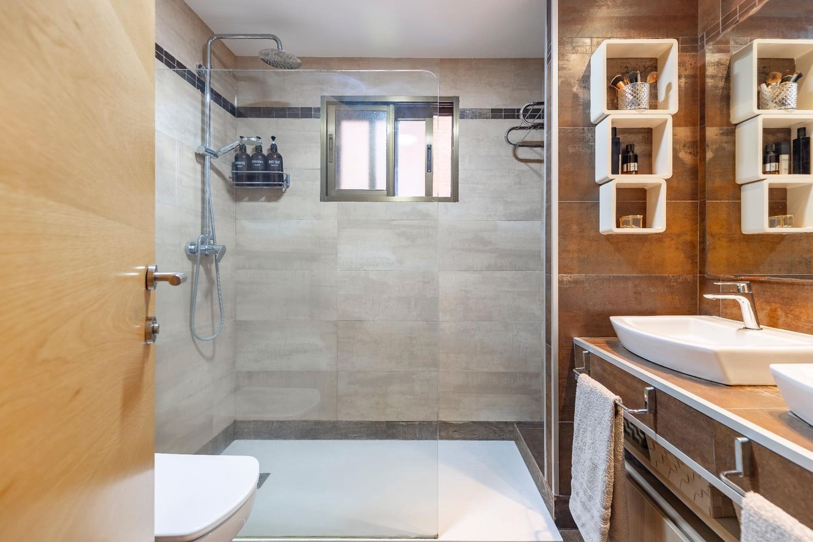 3 soveværelse Lejlighed til salg i Paterna med garage - € 349.000 (Ref: 9406654)