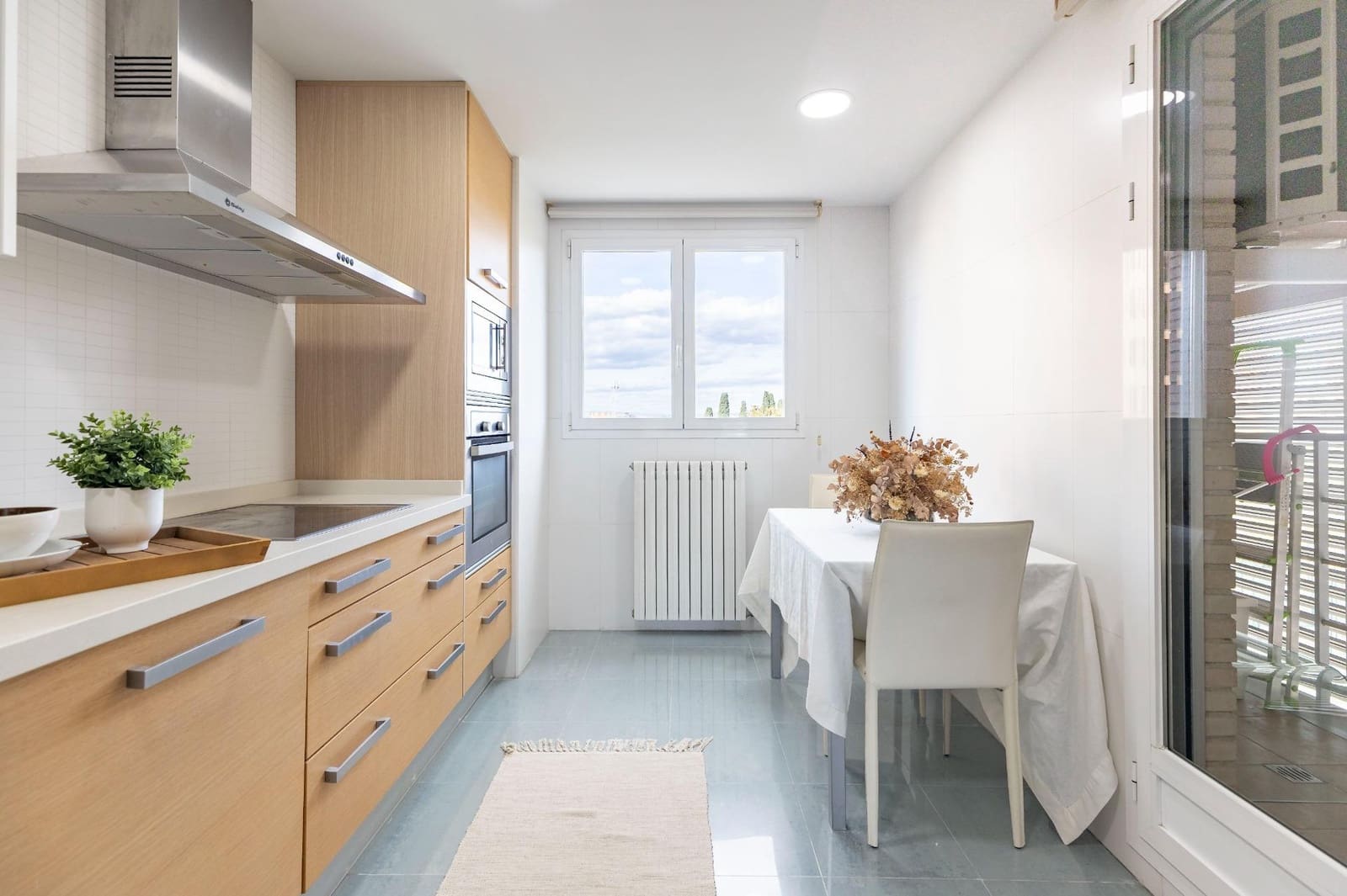 3 slaapkamer Flat te koop in Valencia stad met zwembad garage - € 600.000 (Ref: 9440268)