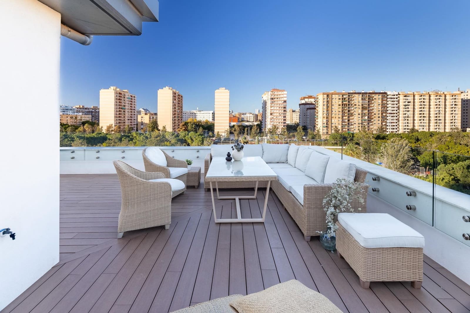 3 sypialnia Penthouse na sprzedaż w Miasto Walencja z garażem - 799 000 € (Ref: 9440270)