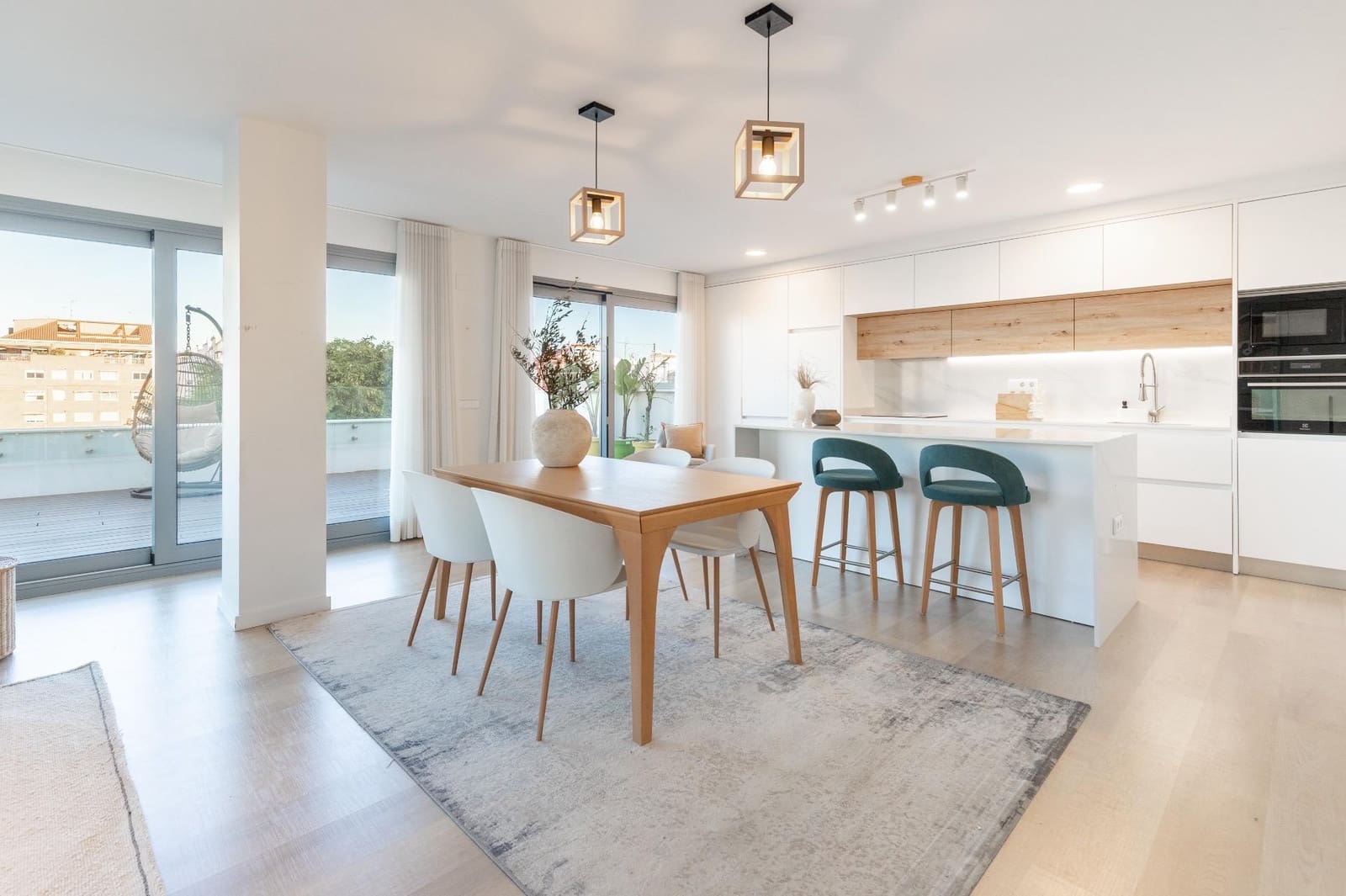 3 sypialnia Penthouse na sprzedaż w Miasto Walencja z garażem - 799 000 € (Ref: 9440270)