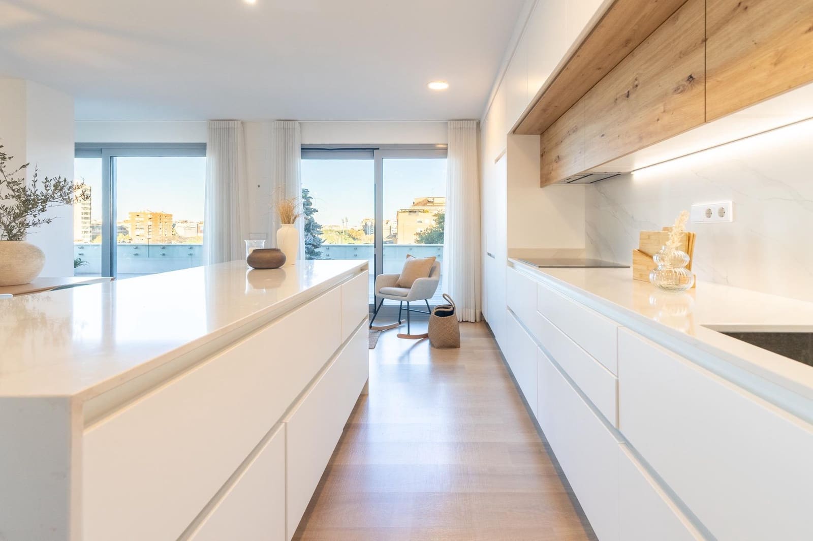 3 sypialnia Penthouse na sprzedaż w Miasto Walencja z garażem - 799 000 € (Ref: 9440270)