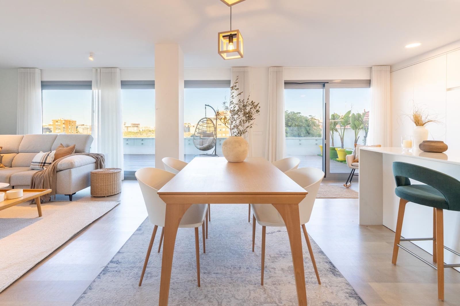 3 sypialnia Penthouse na sprzedaż w Miasto Walencja z garażem - 799 000 € (Ref: 9440270)