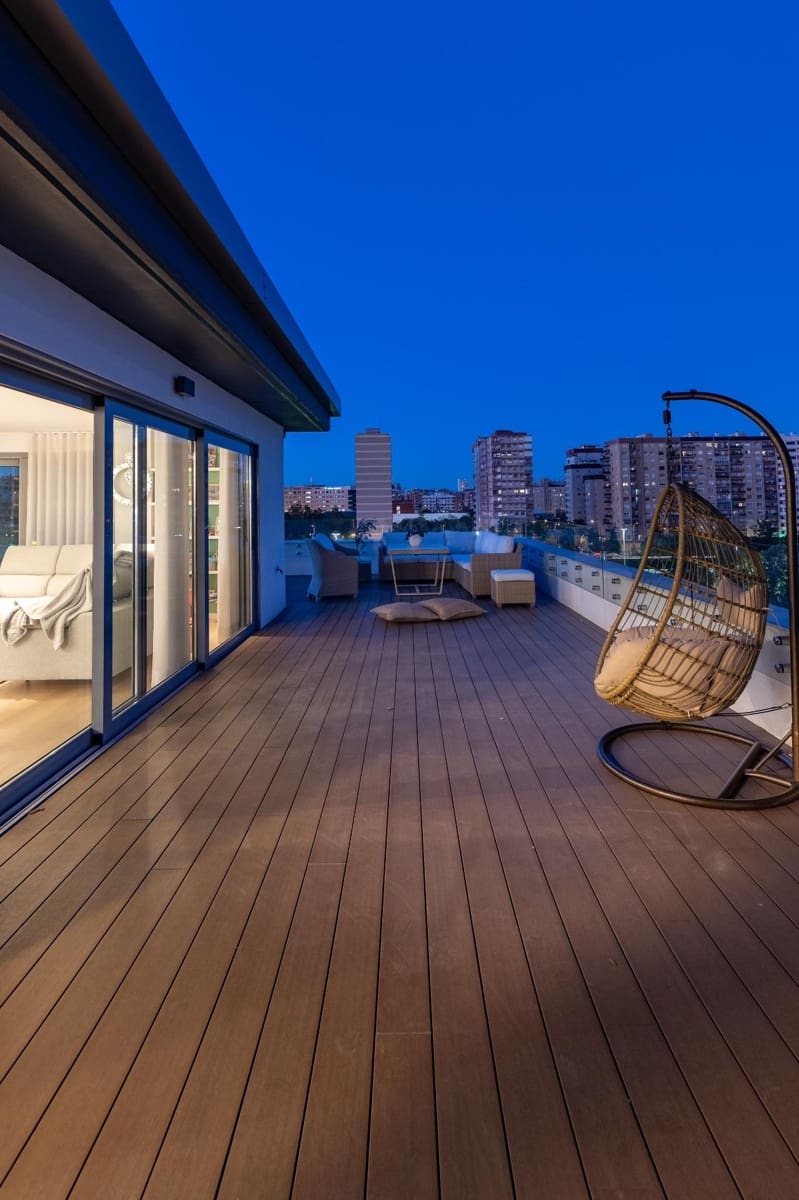 3 sypialnia Penthouse na sprzedaż w Miasto Walencja z garażem - 799 000 € (Ref: 9440270)