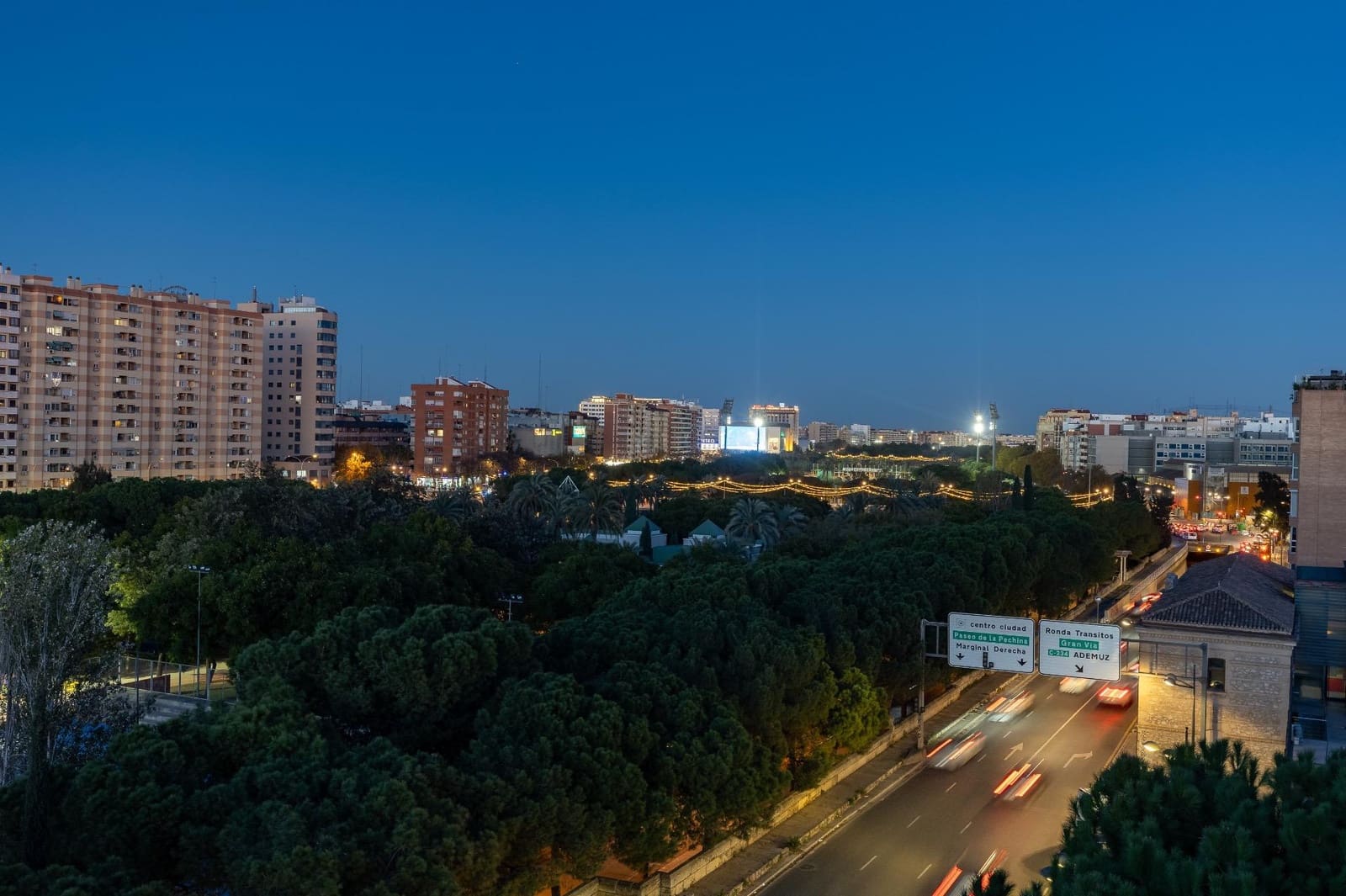 3 sypialnia Penthouse na sprzedaż w Miasto Walencja z garażem - 799 000 € (Ref: 9440270)