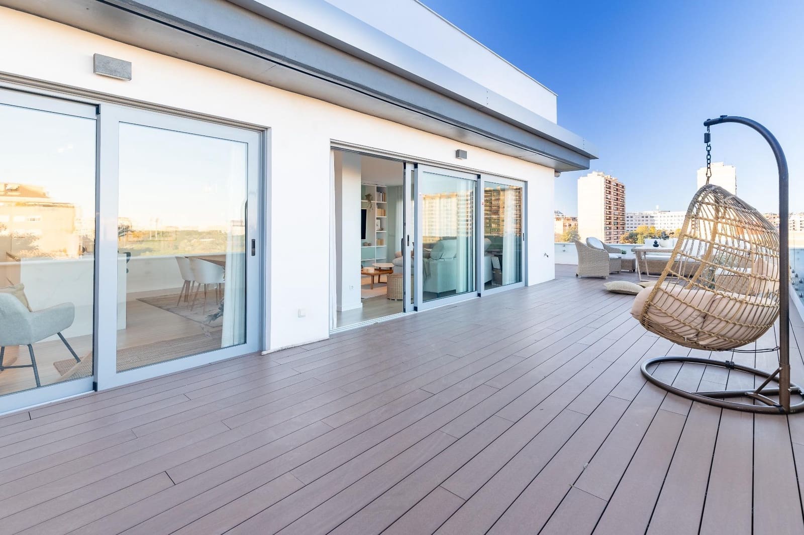 3 sypialnia Penthouse na sprzedaż w Miasto Walencja z garażem - 799 000 € (Ref: 9440270)