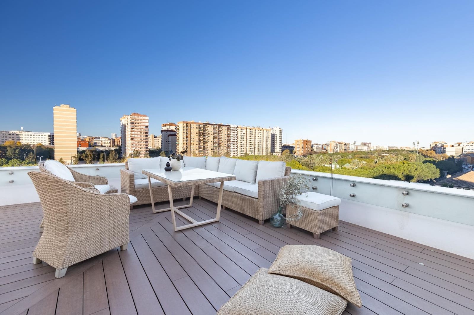 3 sypialnia Penthouse na sprzedaż w Miasto Walencja z garażem - 799 000 € (Ref: 9440270)