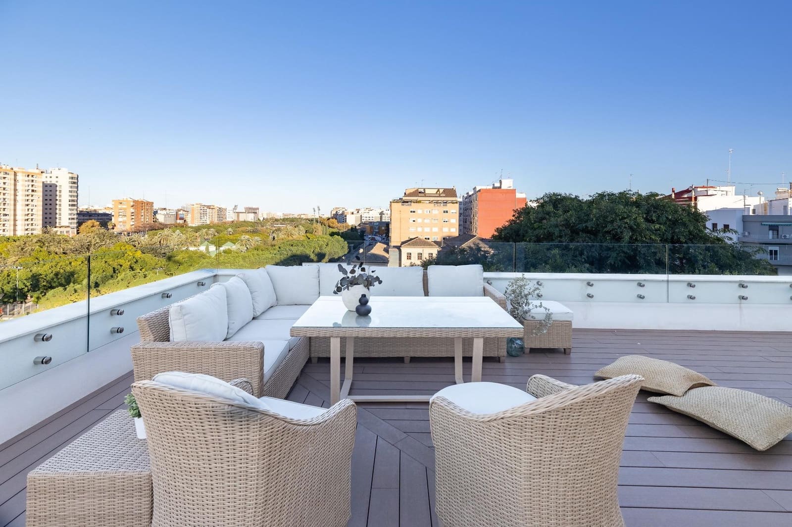 3 sypialnia Penthouse na sprzedaż w Miasto Walencja z garażem - 799 000 € (Ref: 9440270)