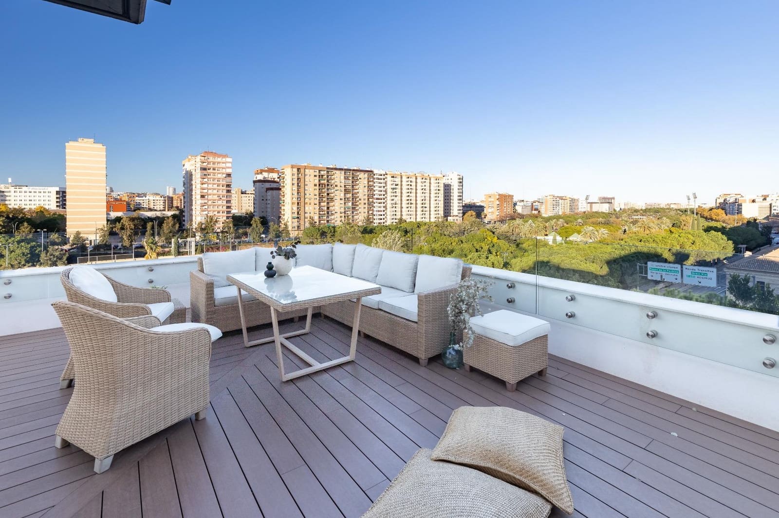 3 sypialnia Penthouse na sprzedaż w Miasto Walencja z garażem - 799 000 € (Ref: 9440270)