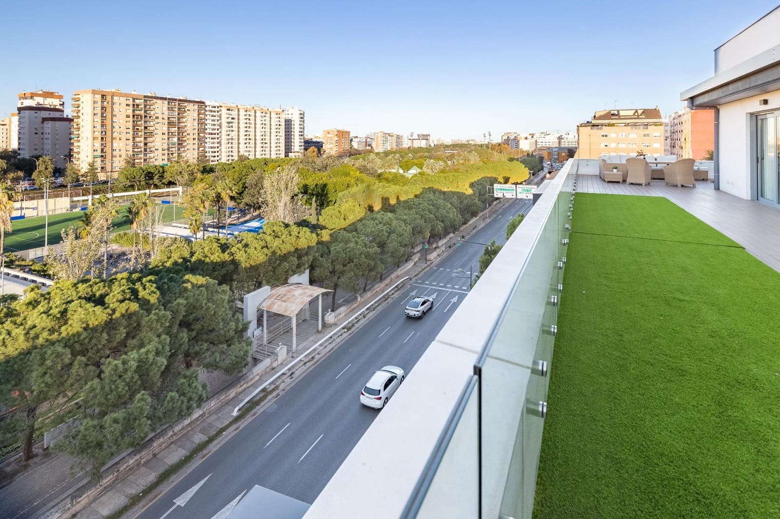 3 sypialnia Penthouse na sprzedaż w Miasto Walencja z garażem - 799 000 € (Ref: 9440270)