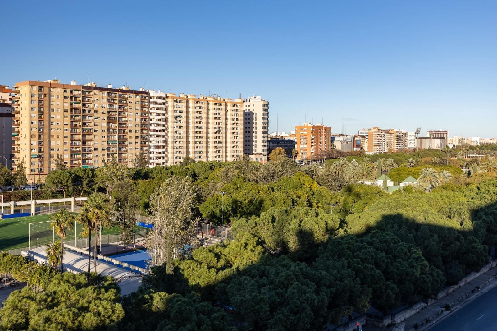 3 sypialnia Penthouse na sprzedaż w Miasto Walencja z garażem - 799 000 € (Ref: 9440270)