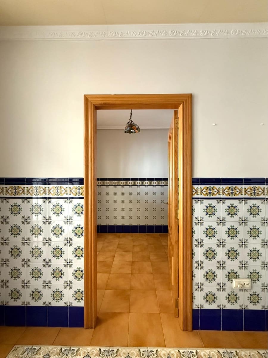 5 sypialnia Dom do wynajęcia w Miasto Walencja z garażem - 1 400 € (Ref: 9452863)