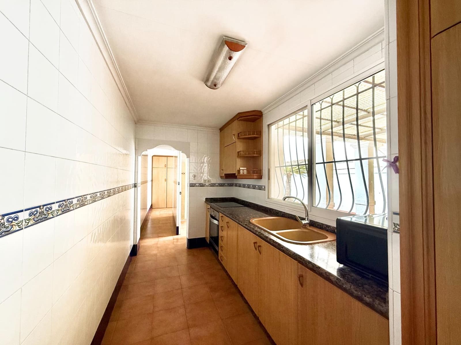 5 sypialnia Dom do wynajęcia w Miasto Walencja z garażem - 1 400 € (Ref: 9452863)