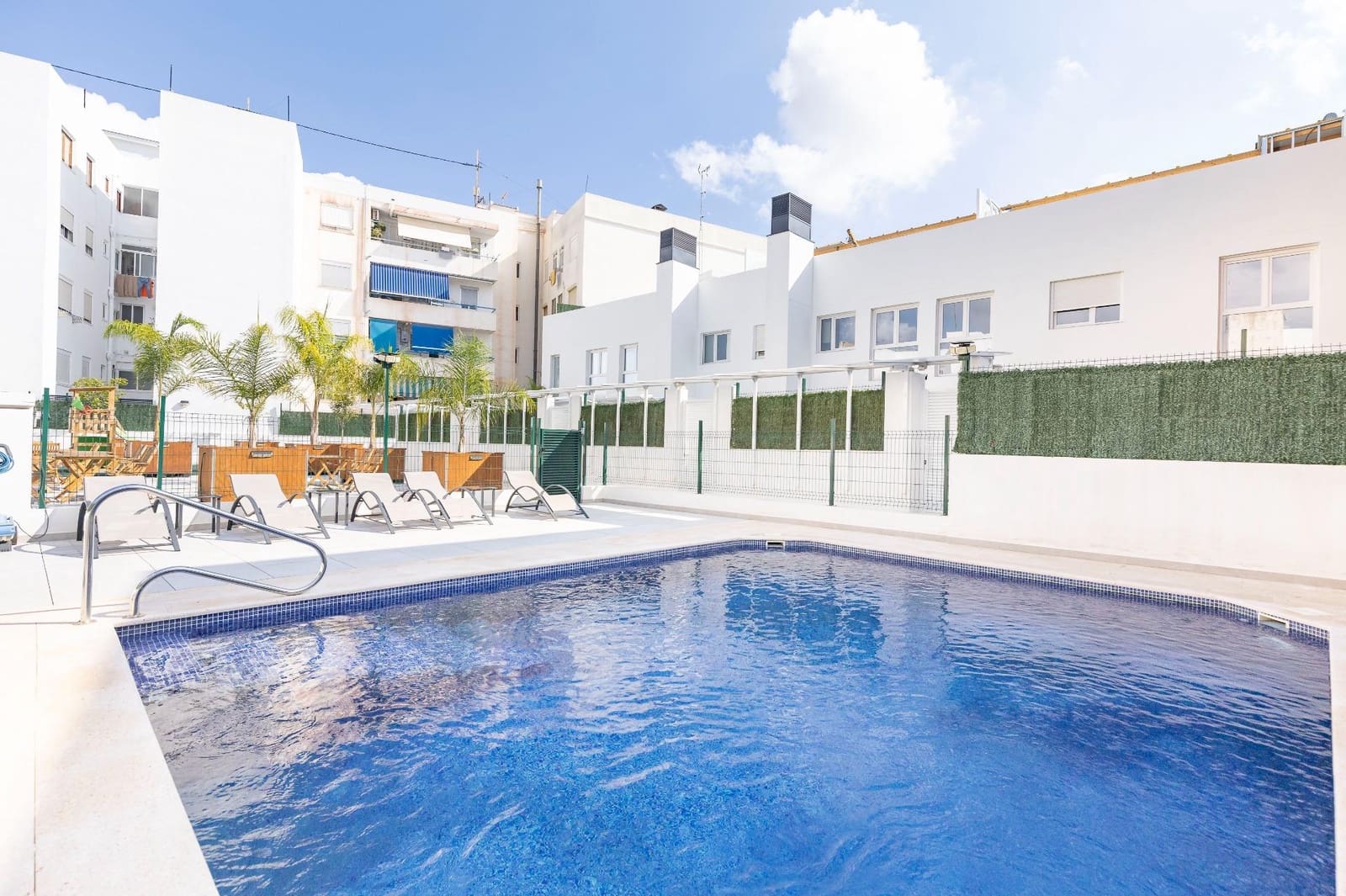 2 sypialnia Mieszkanie na sprzedaż w Manises z basenem - 240 000 € (Ref: 9456534)