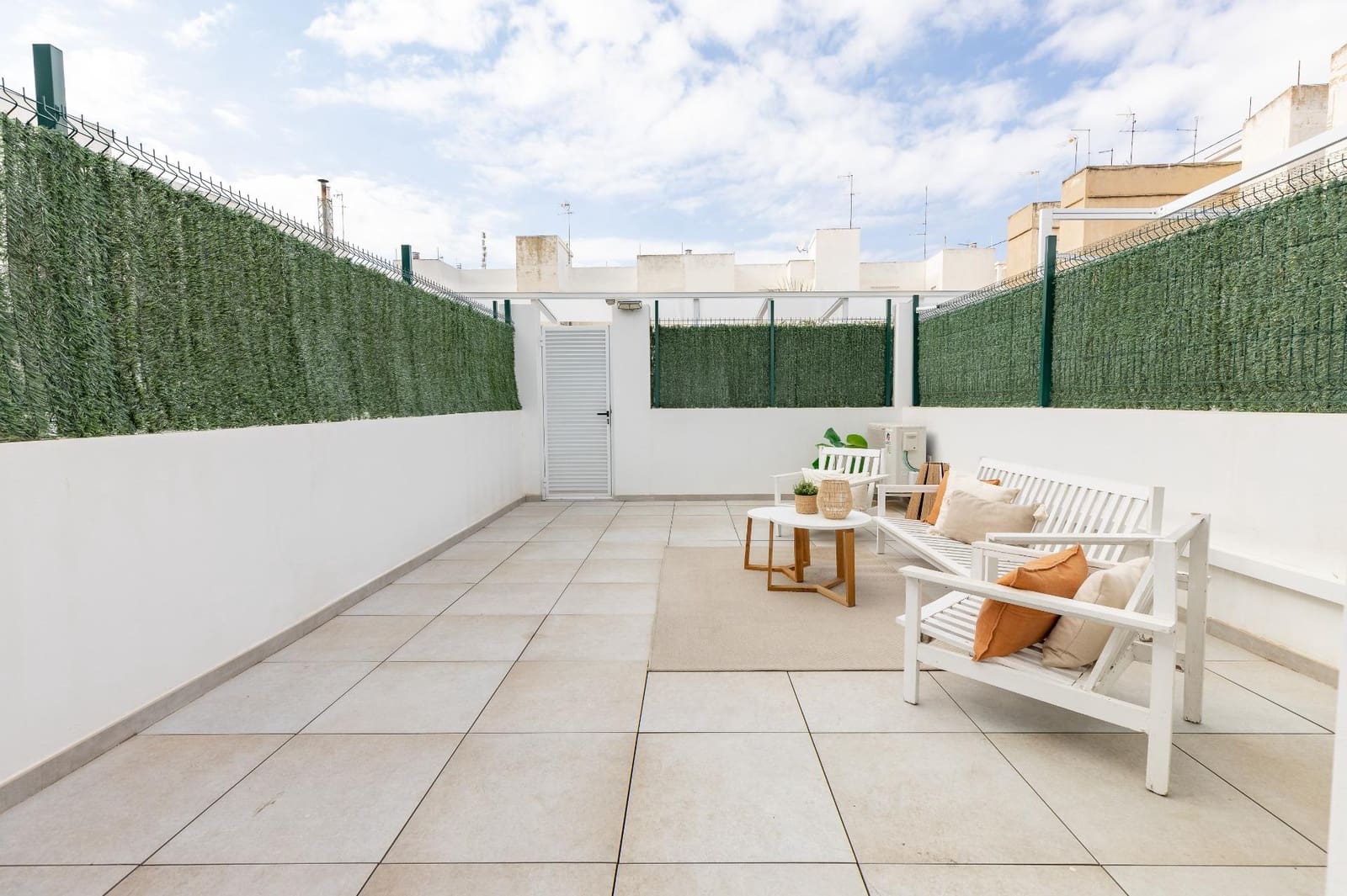 2 sypialnia Mieszkanie na sprzedaż w Manises z basenem - 240 000 € (Ref: 9456534)