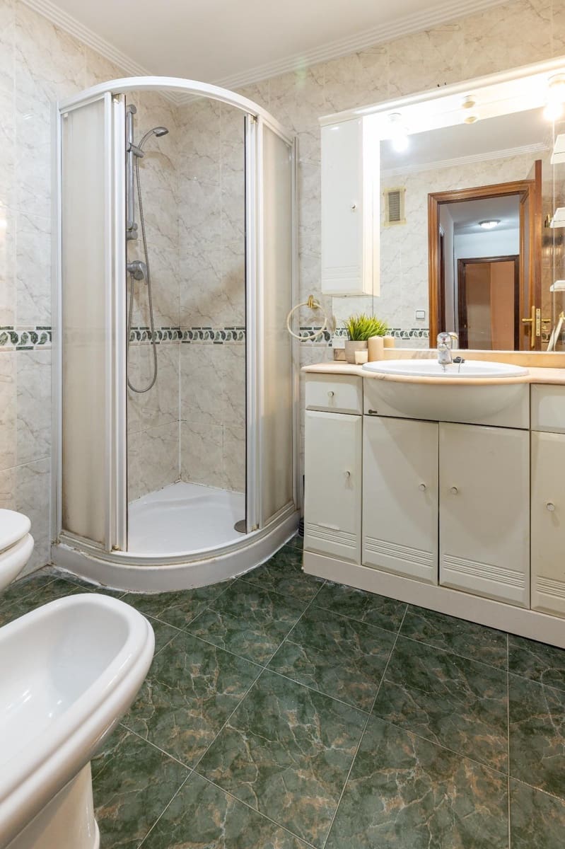 3 slaapkamer Flat te koop in Valencia stad met garage - € 295.000 (Ref: 9476185)