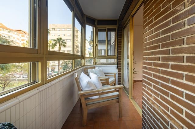 3 slaapkamer Flat te koop in Valencia stad met garage - € 295.000 (Ref: 9476185)
