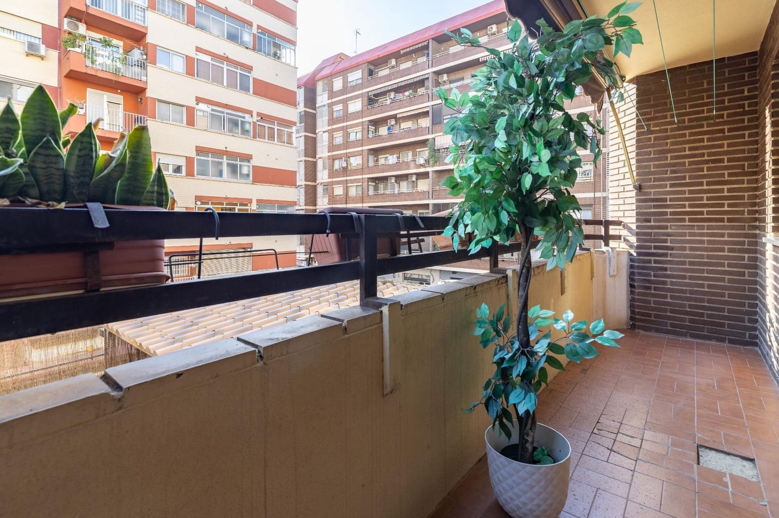 3 slaapkamer Flat te koop in Valencia stad met garage - € 295.000 (Ref: 9476185)