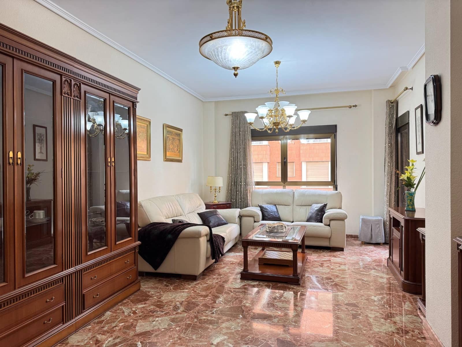 4 soverom Leilighet til leie i Valencia by med garasje - € 1 500 (Ref: 9497582)