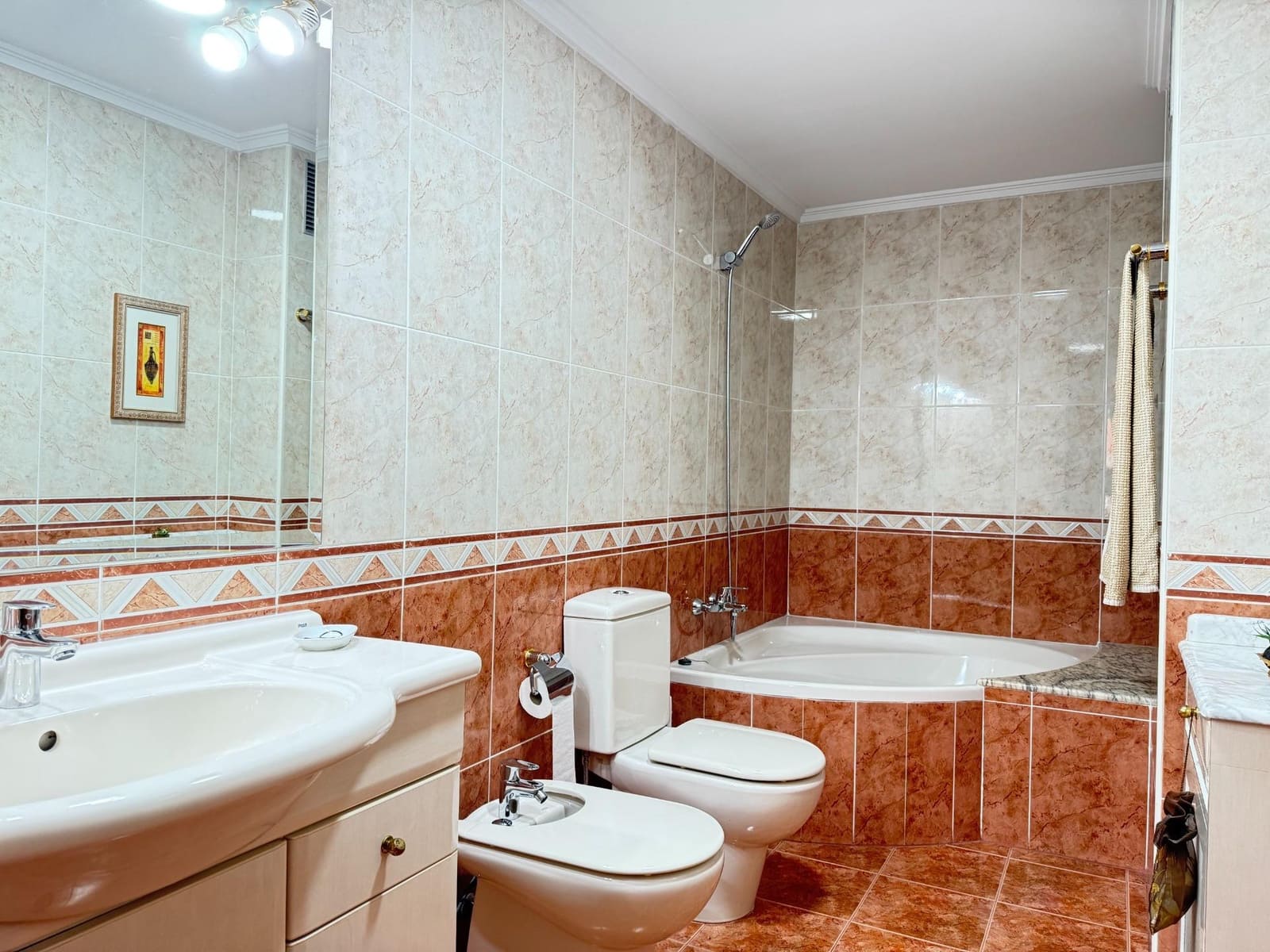 4 soverom Leilighet til leie i Valencia by med garasje - € 1 500 (Ref: 9497582)