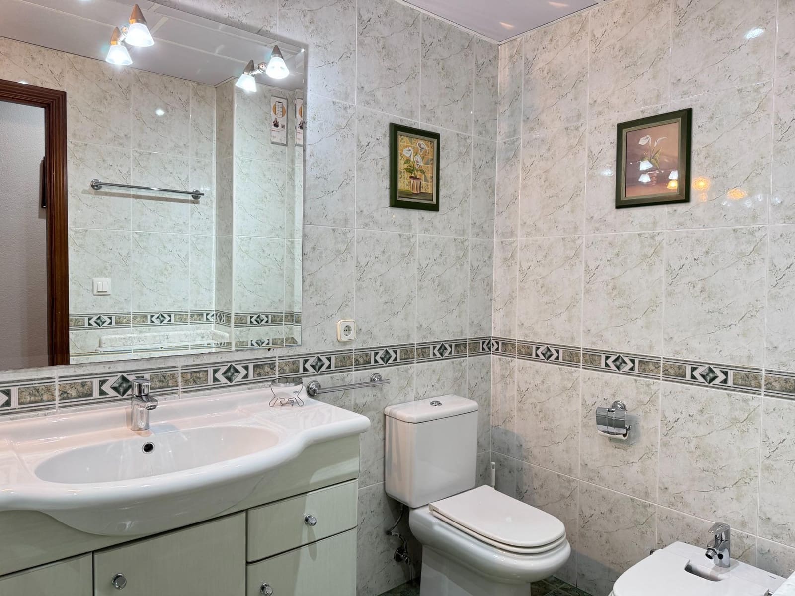 4 soverom Leilighet til leie i Valencia by med garasje - € 1 500 (Ref: 9497582)