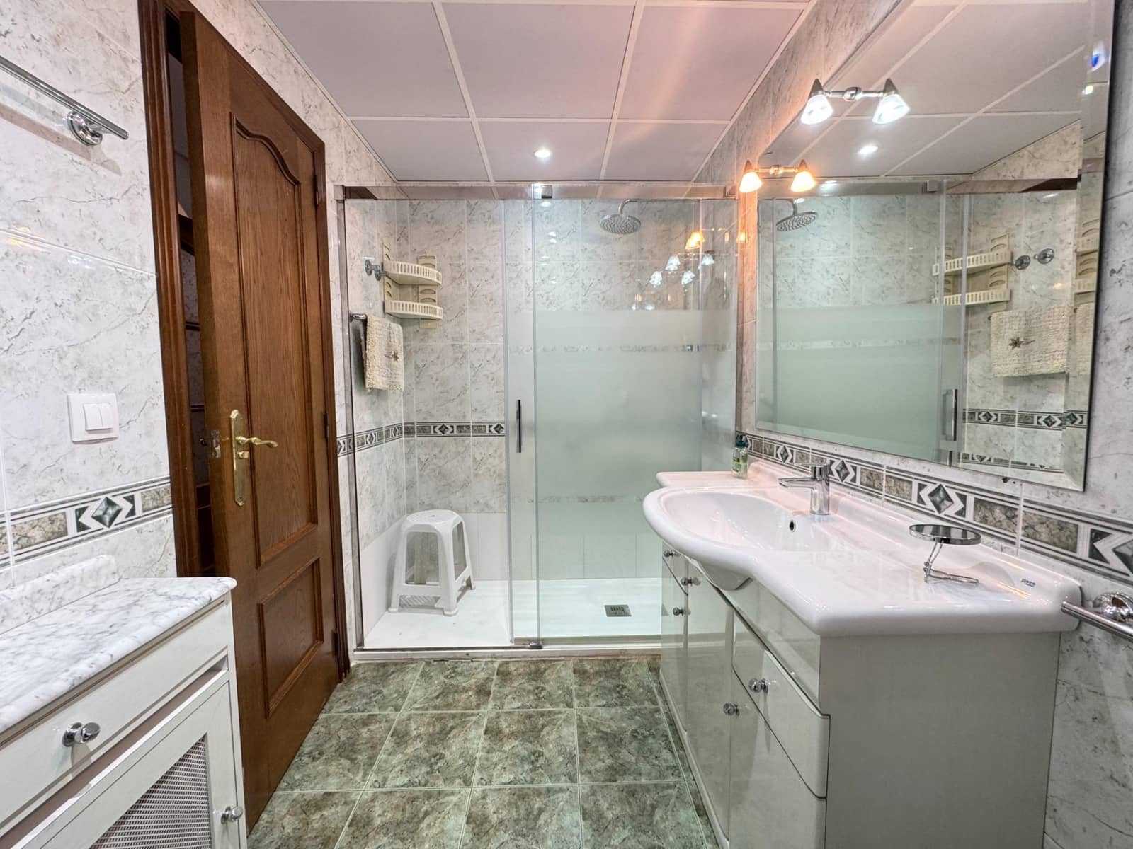 4 soverom Leilighet til leie i Valencia by med garasje - € 1 500 (Ref: 9497582)