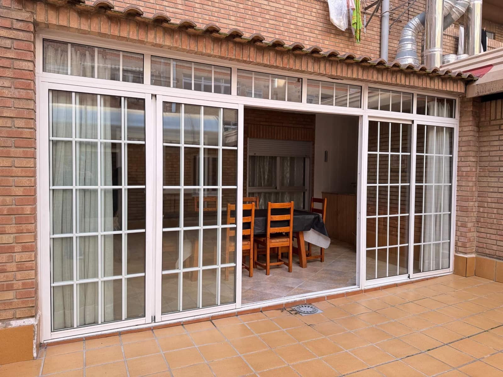 4 soverom Leilighet til leie i Valencia by med garasje - € 1 500 (Ref: 9497582)