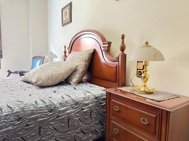 4 soverom Leilighet til leie i L'Hort de Senabre, Valencia by med garasje - € 1 500 (Ref: 9497582)