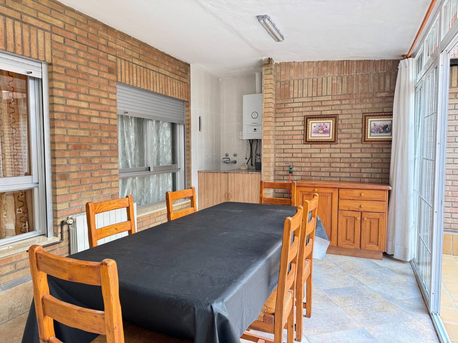 4 soverom Leilighet til leie i Valencia by med garasje - € 1 500 (Ref: 9497582)