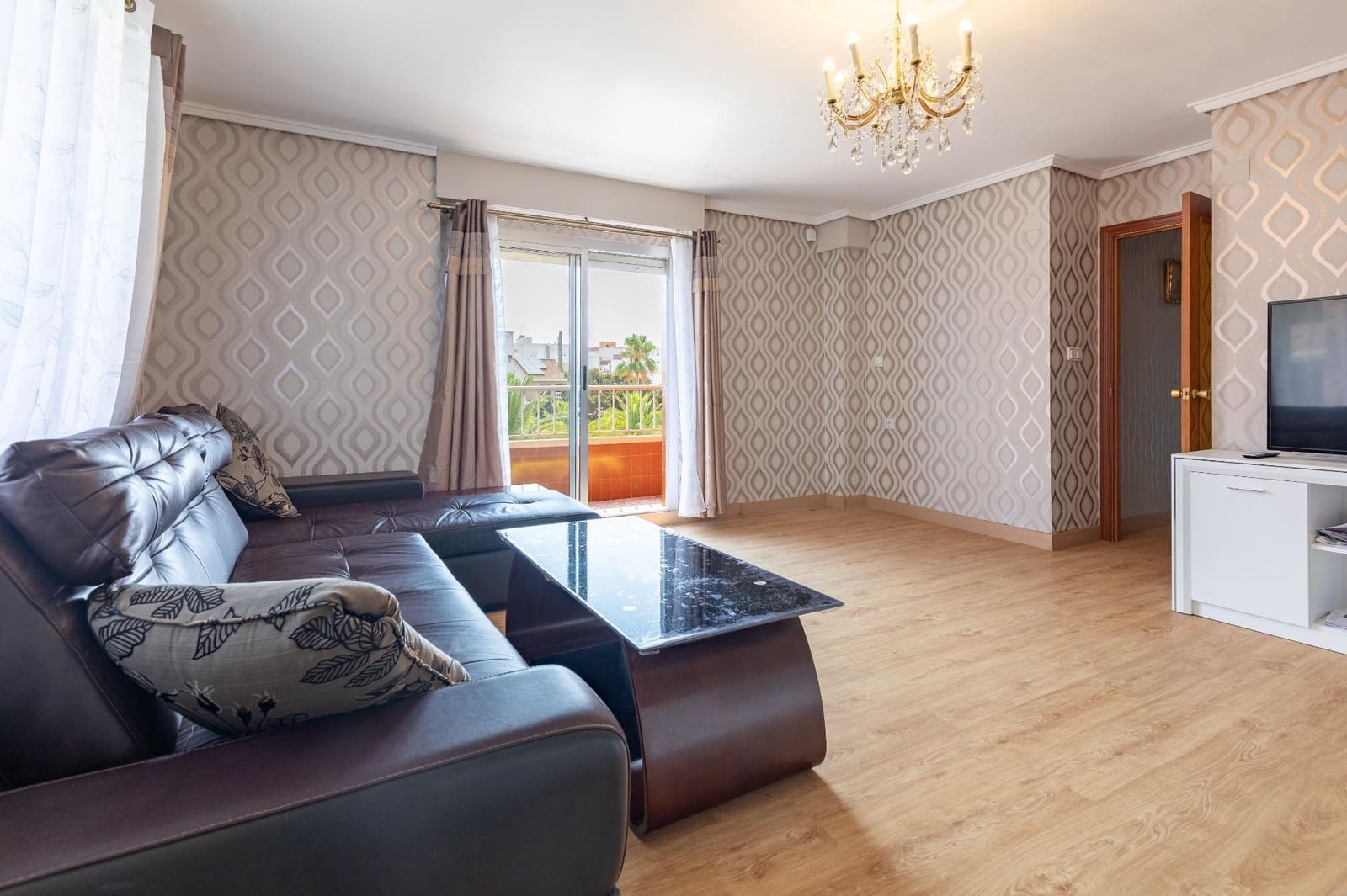 4 bedroom Flat for sale in Sagunto / Sagunt - € 180,000 (Ref: 9497583)