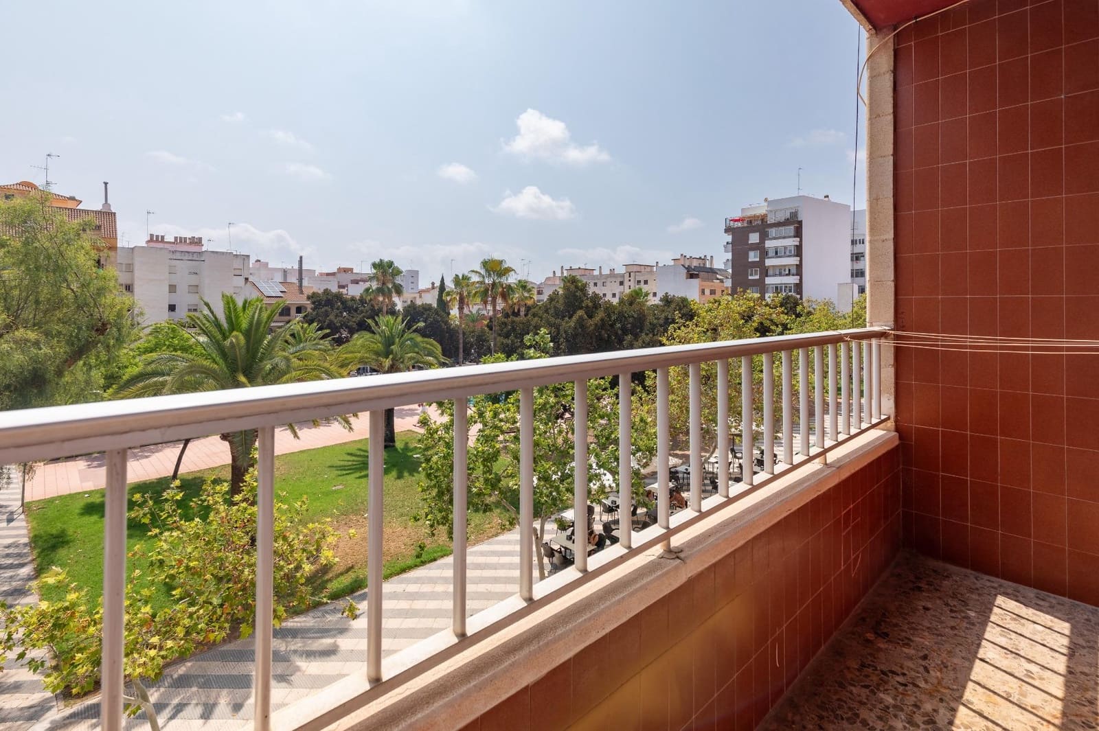 4 bedroom Flat for sale in Sagunto / Sagunt - € 180,000 (Ref: 9497583)