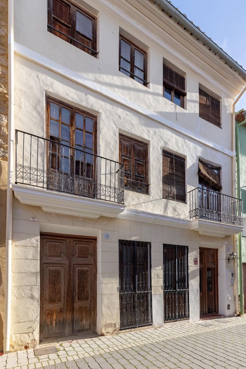 4 Zimmer Haus zu verkaufen in Aras de los Olmos - 150.000 € (Ref: 9499052)