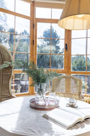 7 soverom Villa til salgs i Requena med svømmebasseng garasje - € 525 000 (Ref: 9519260)