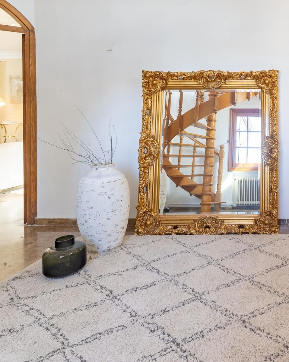 7 soverom Villa til salgs i Requena med svømmebasseng garasje - € 525 000 (Ref: 9519260)