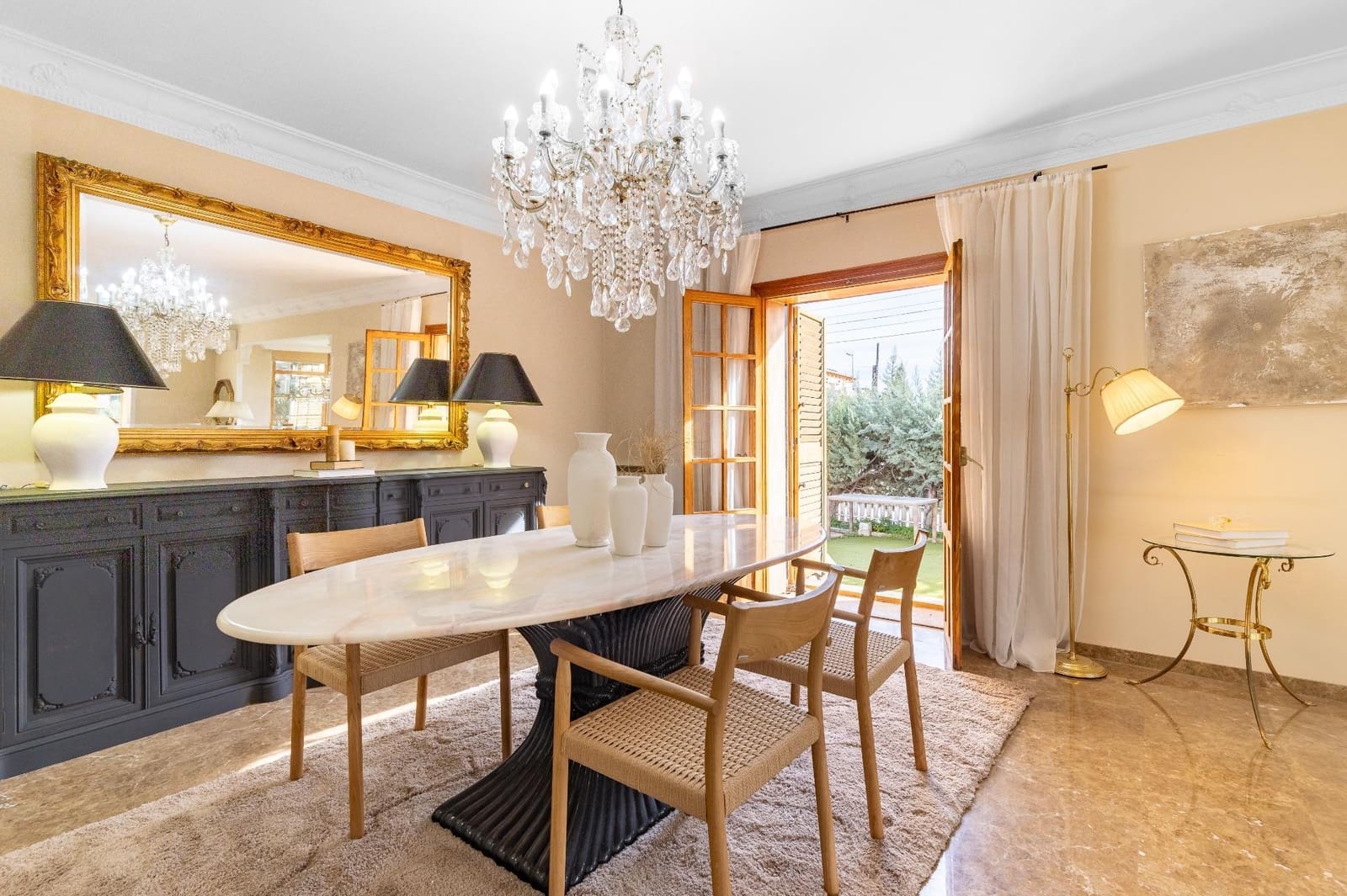 7 soverom Villa til salgs i Requena med svømmebasseng garasje - € 525 000 (Ref: 9519260)