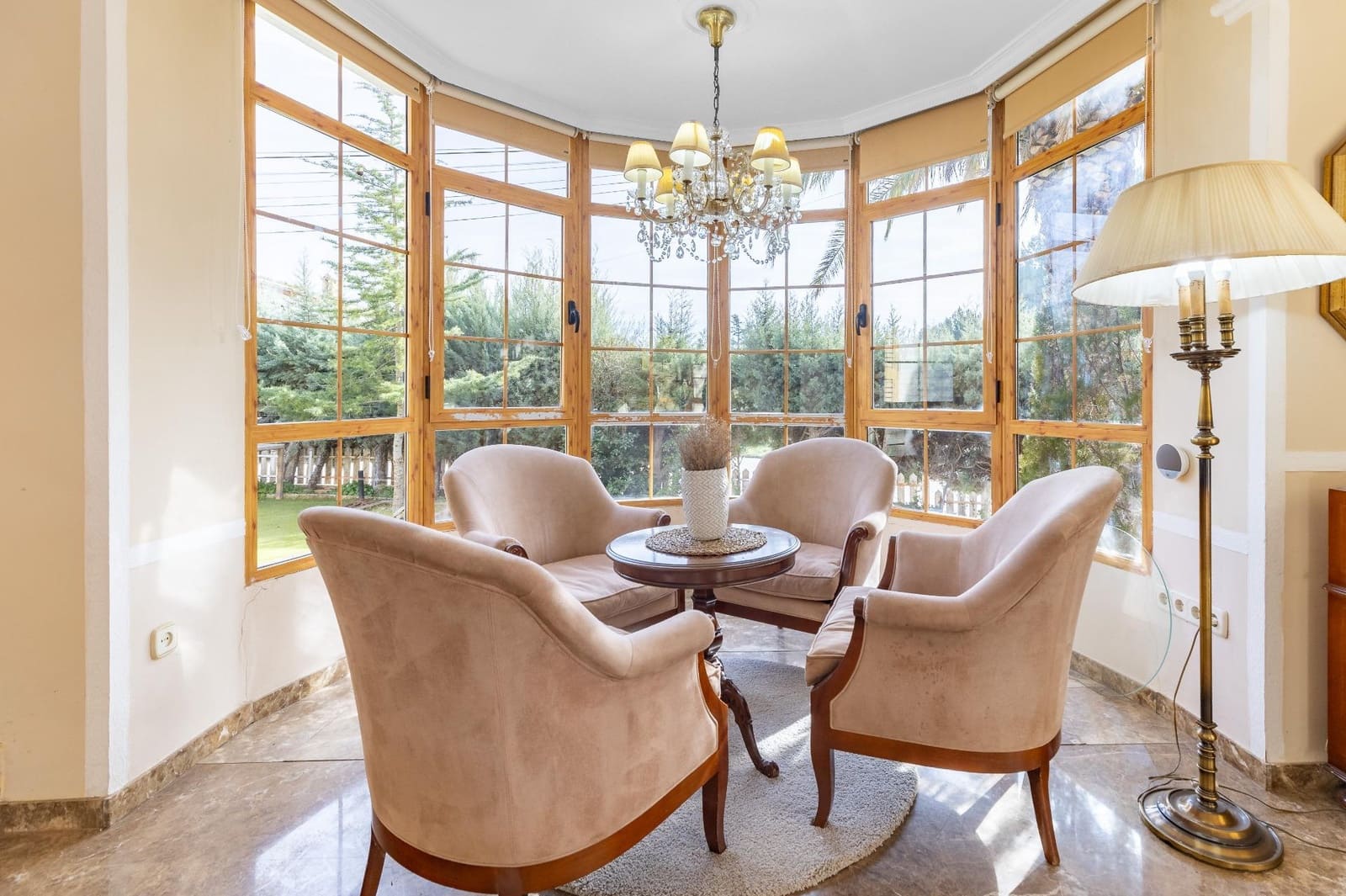 7 soverom Villa til salgs i Requena med svømmebasseng garasje - € 525 000 (Ref: 9519260)