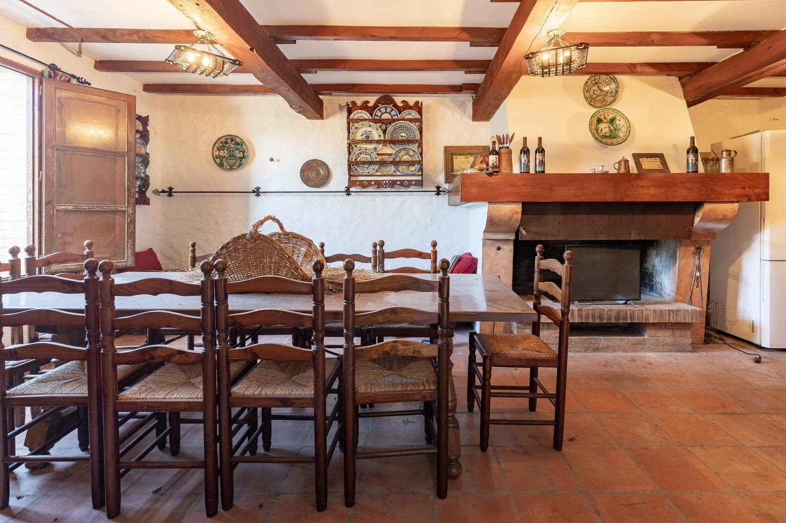 7 soverom Villa til salgs i Requena med svømmebasseng garasje - € 525 000 (Ref: 9519260)