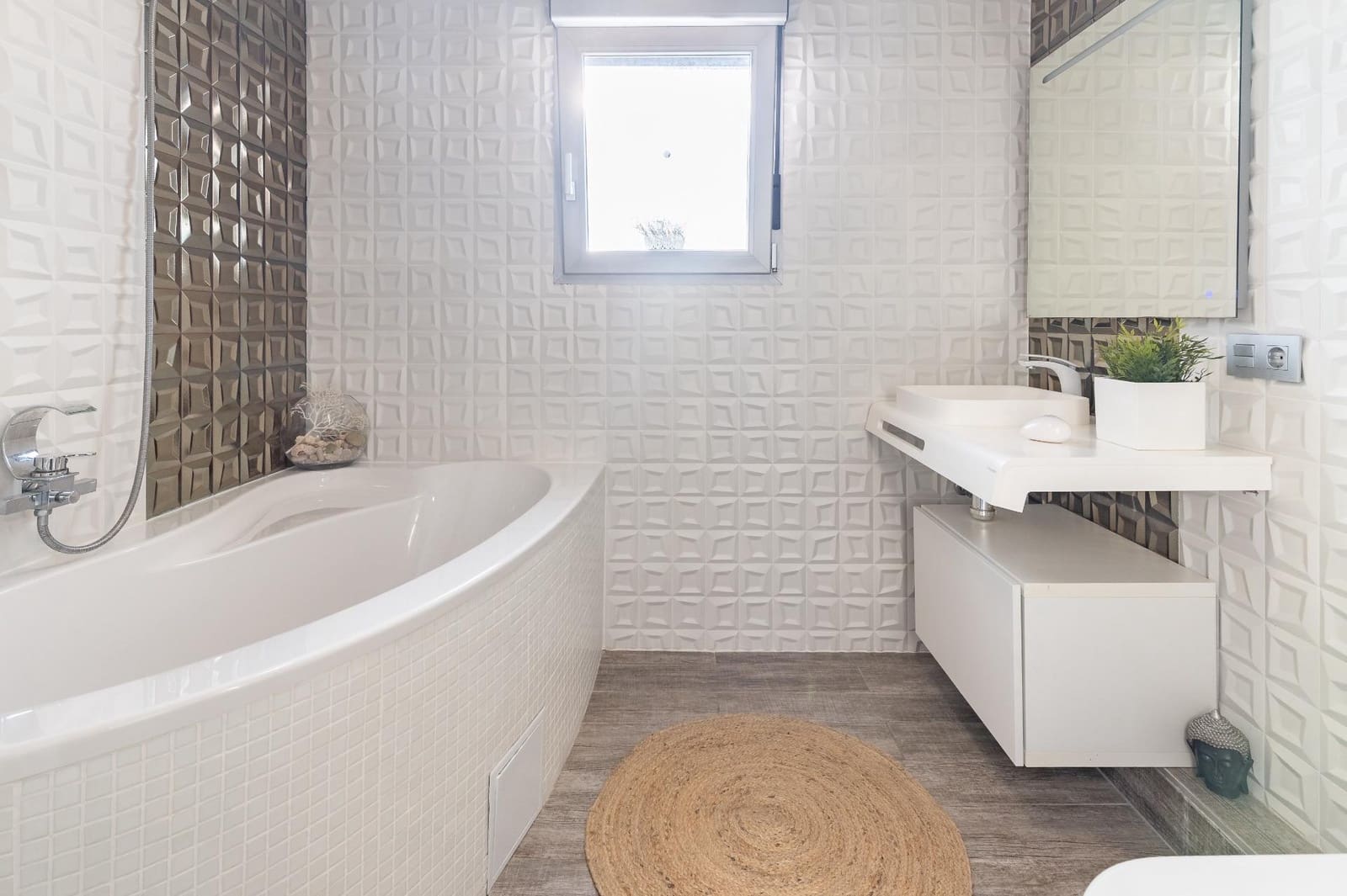 4 slaapkamer Villa te koop in Vinaros met zwembad garage - € 470.000 (Ref: 9519261)