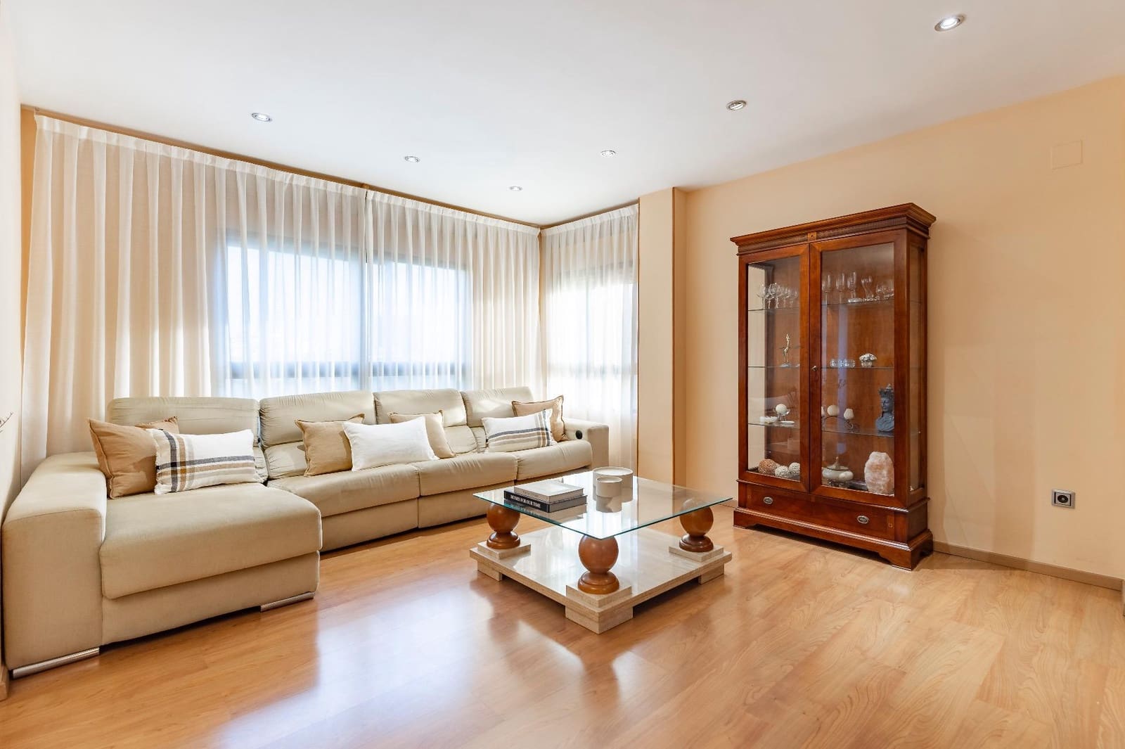 3 sovrum Lägenhet till salu i Paterna - 329 000 € (Ref: 9524524)