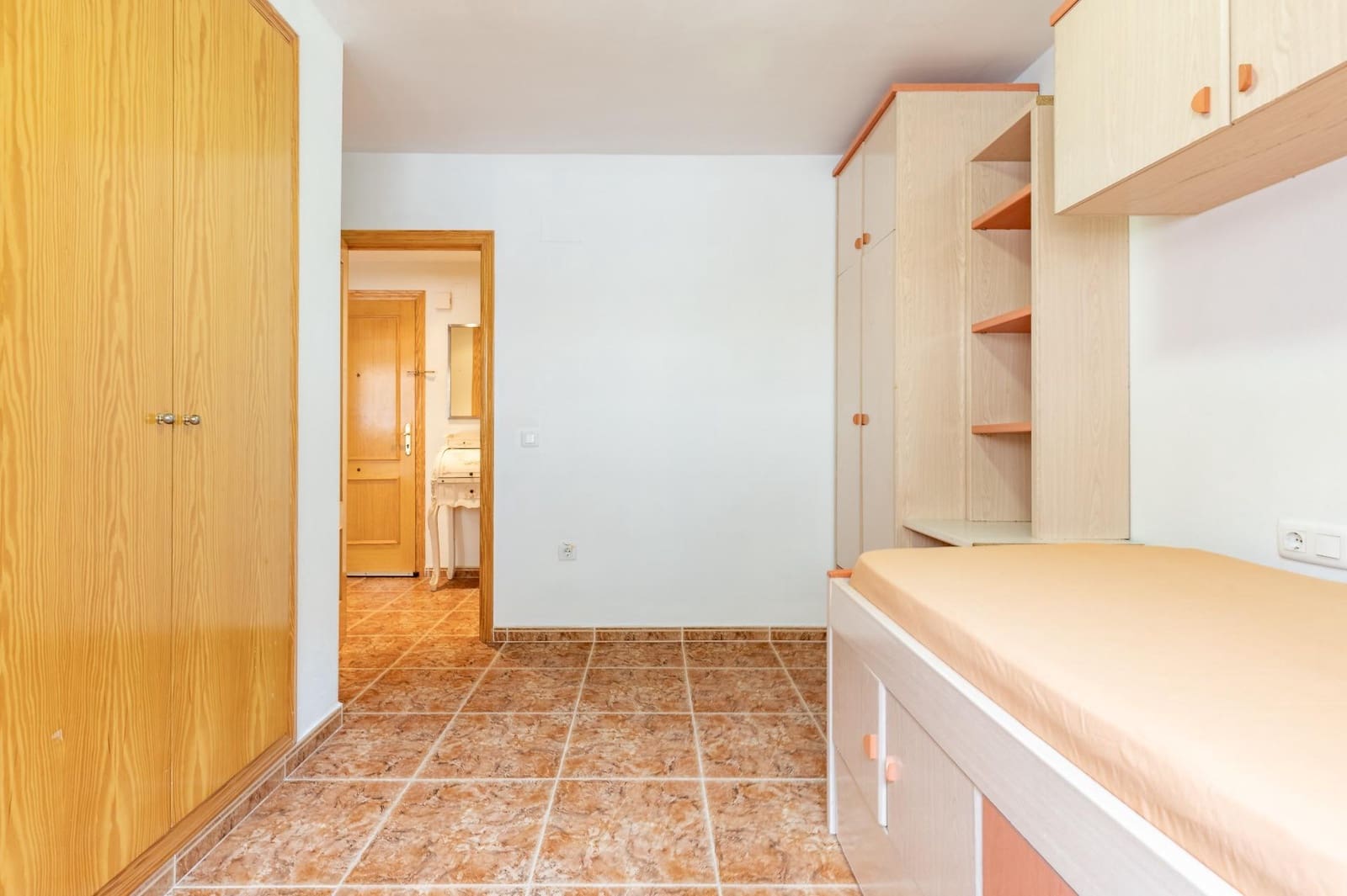 3 makuuhuone Asunto myytävänä paikassa Chilches - 148 000 € (Ref: 9556085)