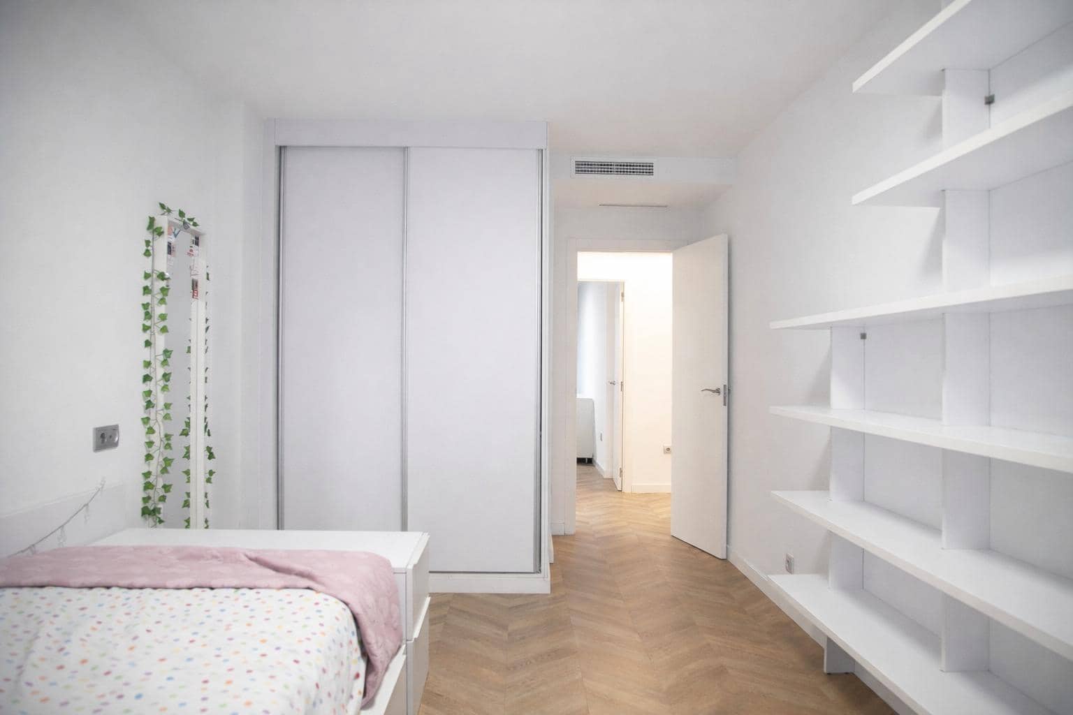 4 soverom Penthouse til leie i Valencia by - € 1 950 (Ref: 9556086)