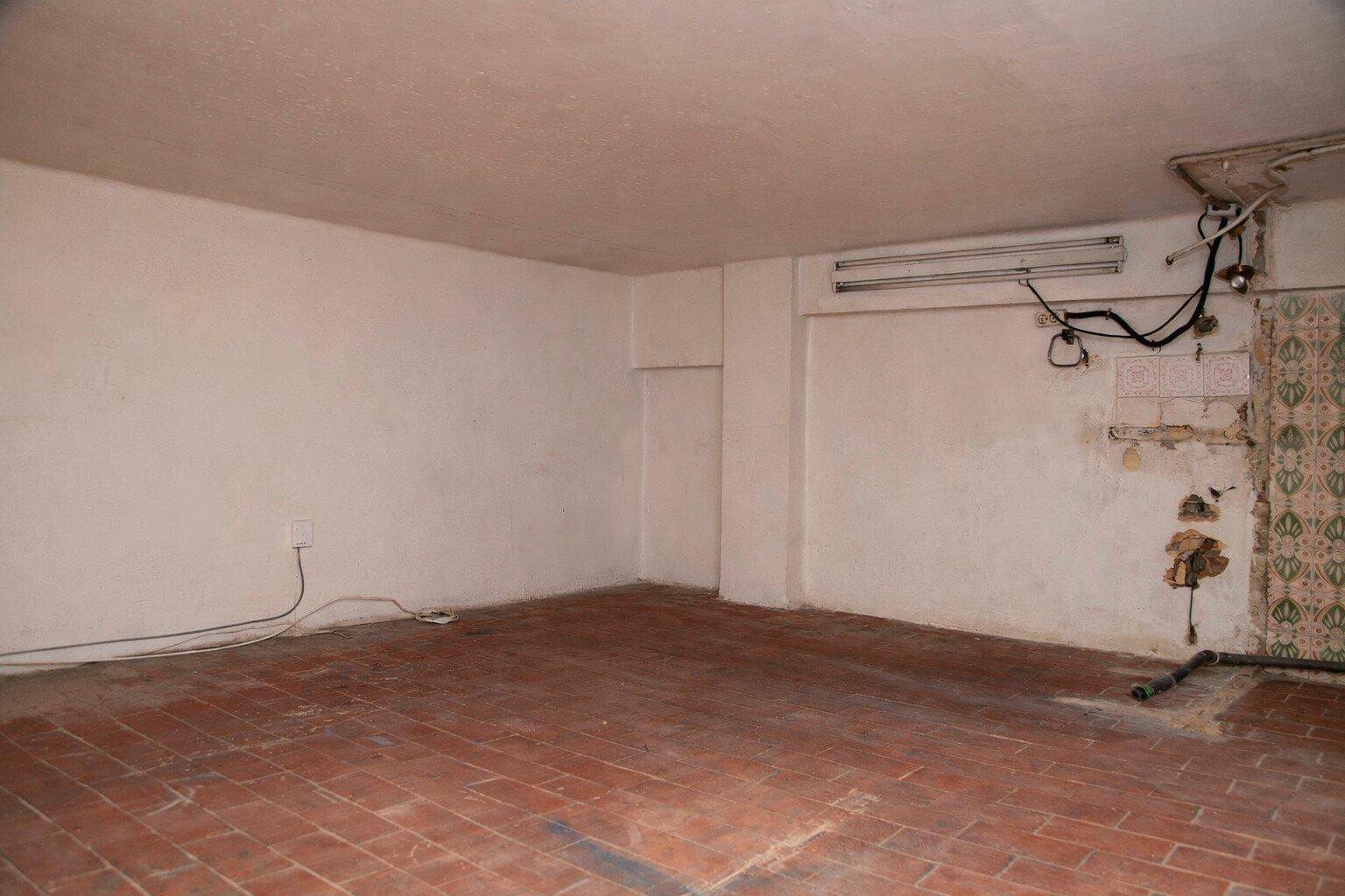 Kaupallinen vuokrattavana paikassa Valencia kaupunki - 650 € (Ref: 9556089)